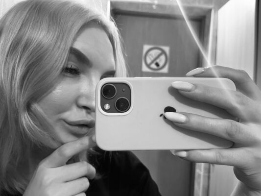  ,   Iubov, 26 ,   ,   