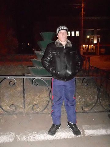  6416095  Wiktor, 35 ,    
