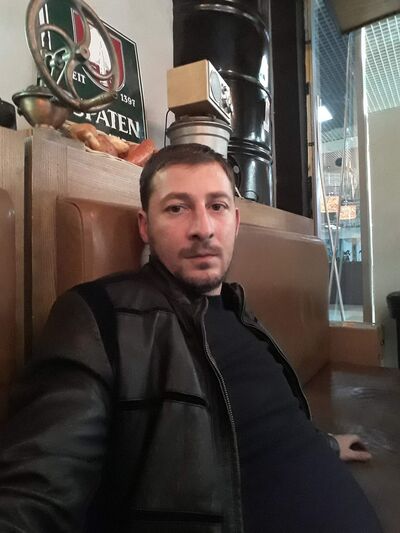  ,   Albert, 40 ,   c 