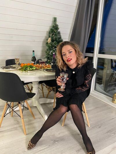  ,   Anna, 41 ,   ,   , c , 