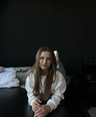  ,   Milana, 23 ,   ,   