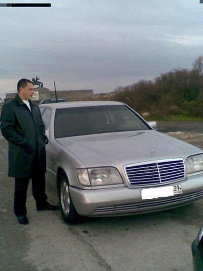  ,   Max, 41 ,  
