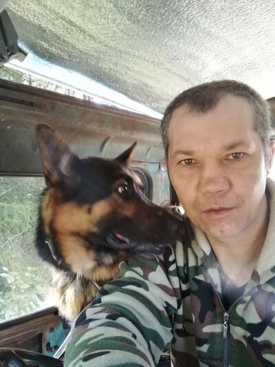 ,   Viktor, 37 ,   ,   