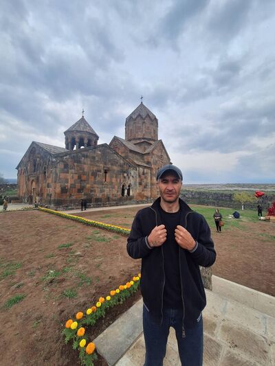  ,   Hovo, 33 ,     , c 