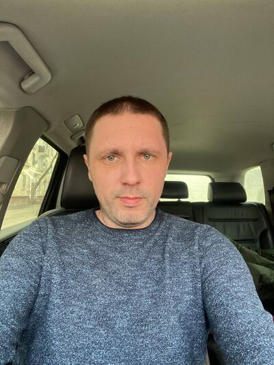  ,   Alex, 37 ,   ,   