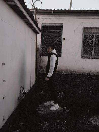  ,   Cristian, 25 ,   ,   