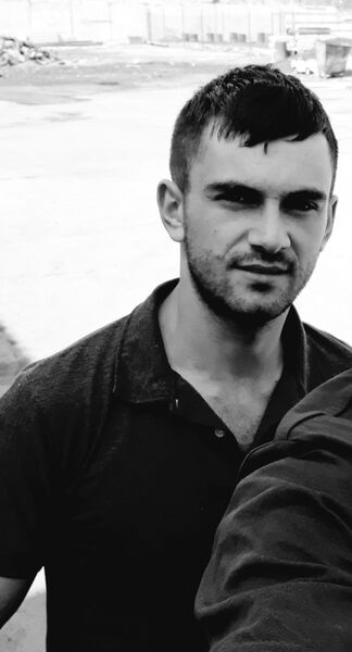  ,   David, 32 ,   ,   , c 