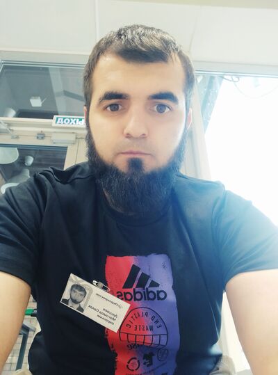  ,   Artur, 30 ,   ,   , c , 