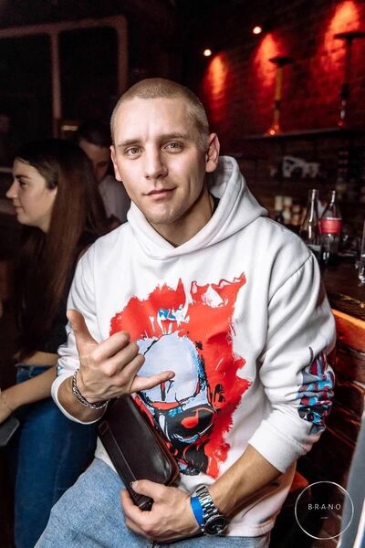  ,   Konstantin, 30 ,     , c 