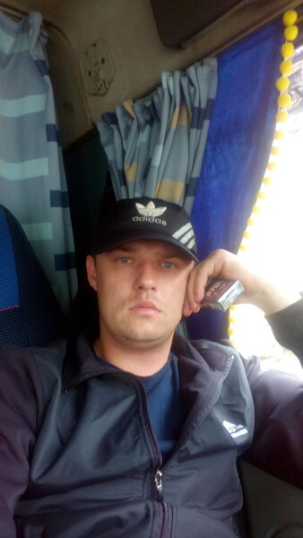  ,   Alecsei, 45 ,   
