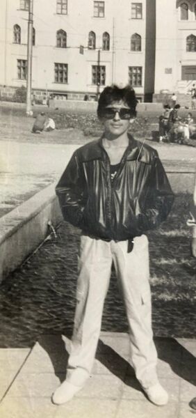  ,   Bakhrom, 56 ,   c 