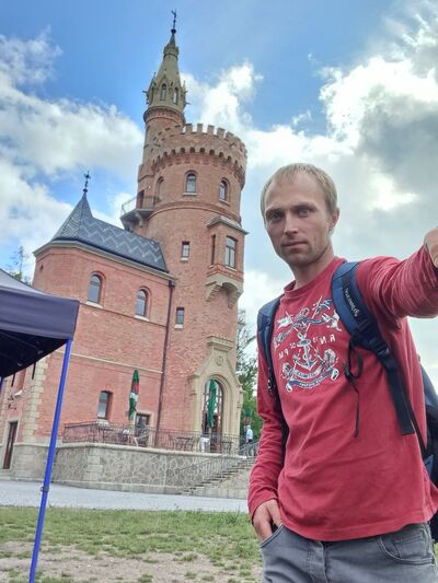  Uvaly,   Sergij, 35 ,   ,   