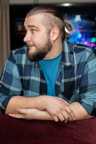  ,   Vladislav, 32 ,   ,   , c 
