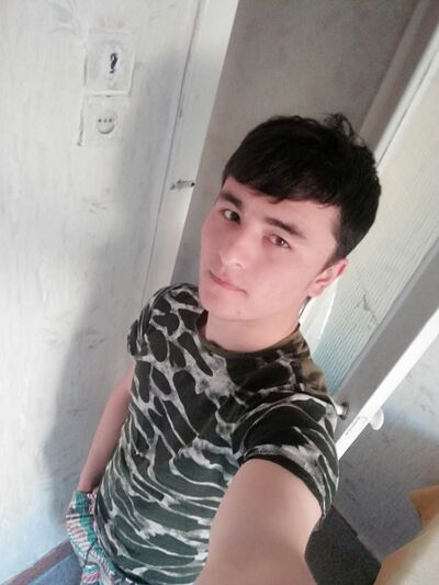  ,   Jamik, 28 ,   ,   , c 