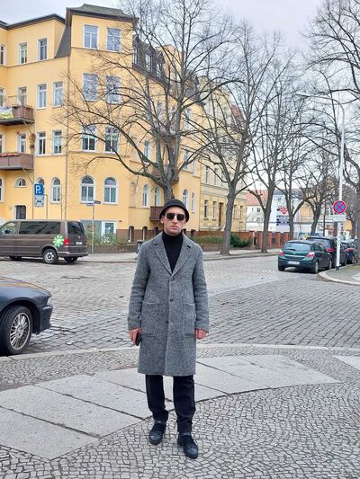  ,   Artyom, 44 ,   ,   