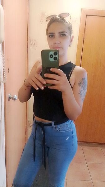  ,   Dayami, 33 ,   ,   