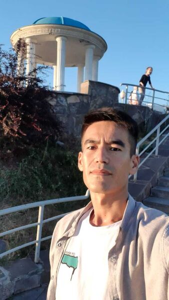  ,   Arman, 34 ,   ,   