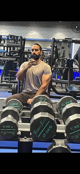  ,   Mido, 37 ,   c 
