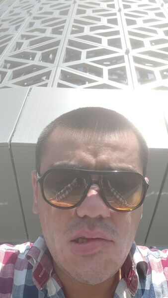  ,   Bob, 33 ,   ,   , c 