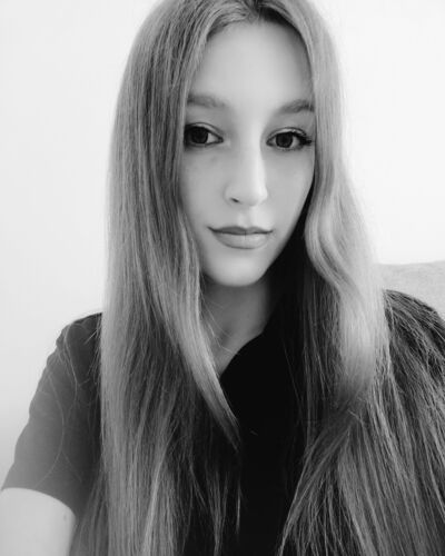 ,   Ulyana, 22 ,     , c 