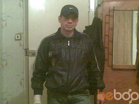  ,   Maikl, 40 ,   