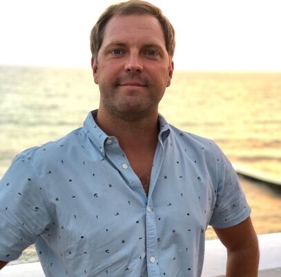 ,   James Martin, 52 ,     , c 