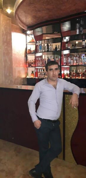  ,   Levon, 38 ,   ,   