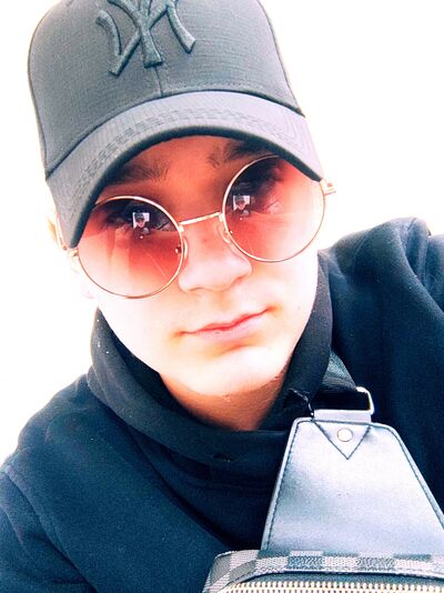  ,   Stas, 19 ,   ,   , c 