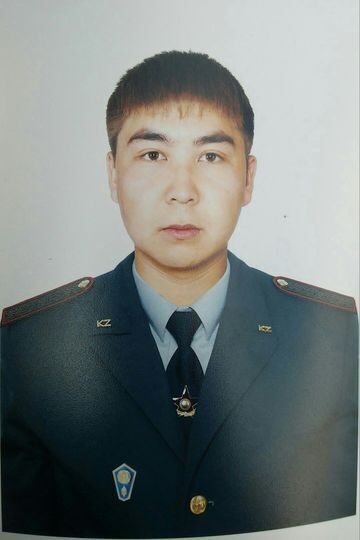  -,   Dake, 32 ,   ,   , c 