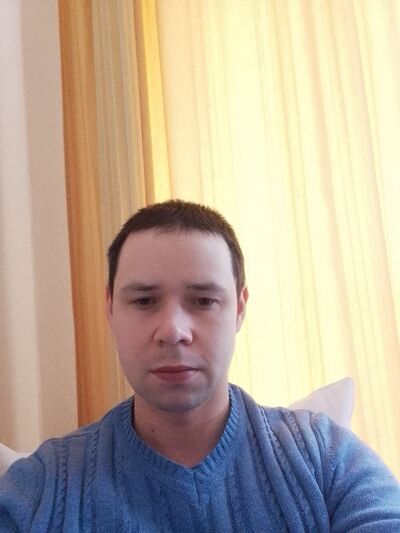  ,   Pavel, 34 ,   c 