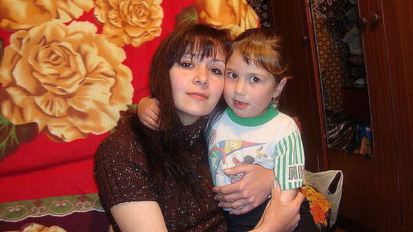  ,   Hasmik, 48 ,   ,   , c 