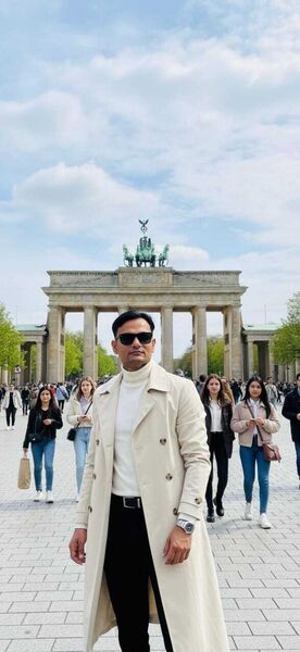  ,   Shaid Anwar, 30 ,   ,   