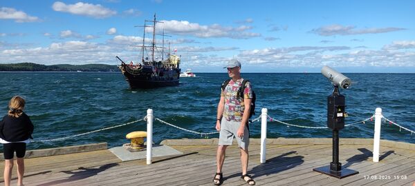  Kowal,   , 44 ,     , c 