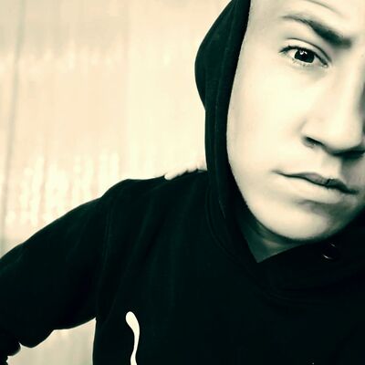  ,   Sergiu, 24 ,   ,   , c 