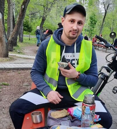  ,   Artem, 32 ,   ,   , c 