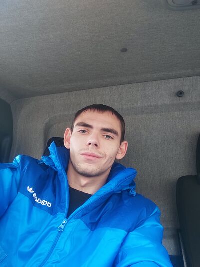  ,   Sergey, 27 ,  