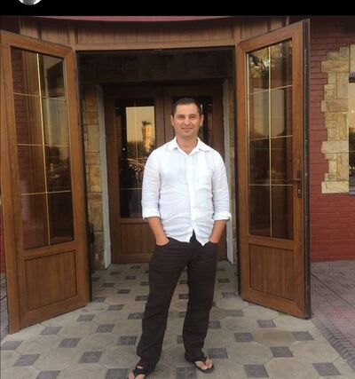  ,   Sasha, 42 ,   ,   