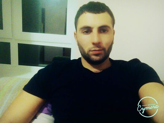   ,   Sas, 33 ,  