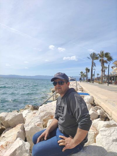  ,   Ali, 45 ,   ,   