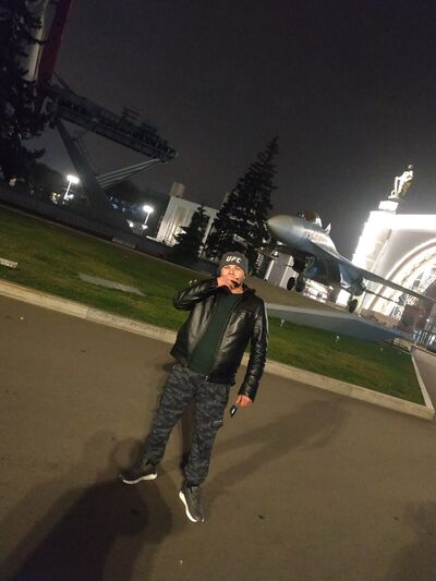  ,   Ruslan, 35 ,   ,   , c , 