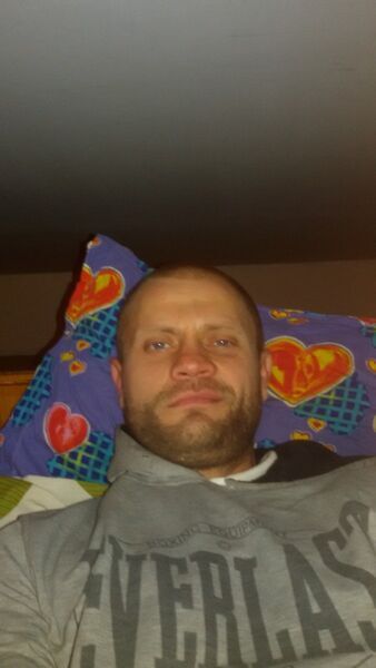  ,   Anton, 42 ,   