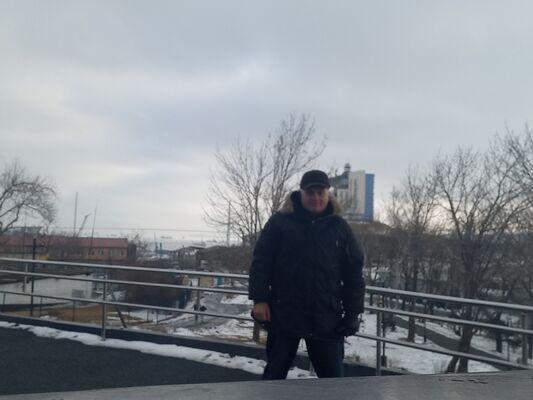  ,   Ditez, 52 ,   ,   