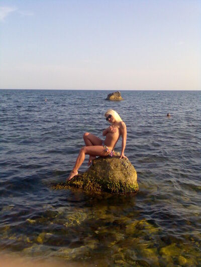  ,   Aurika, 39 ,   ,   , c 