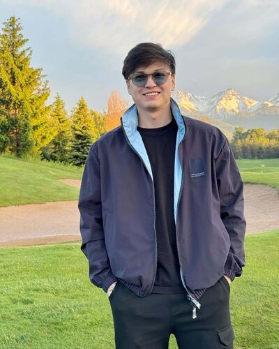  ,   Aidyn, 33 ,   ,   