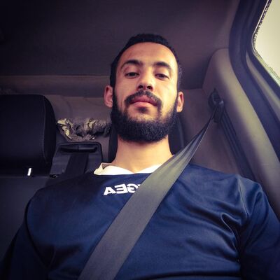  ,   Atef, 29 ,   c 