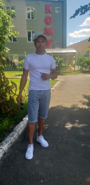  ,   Ali, 31 ,   ,   