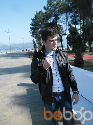 ,   Gocha, 32 ,   