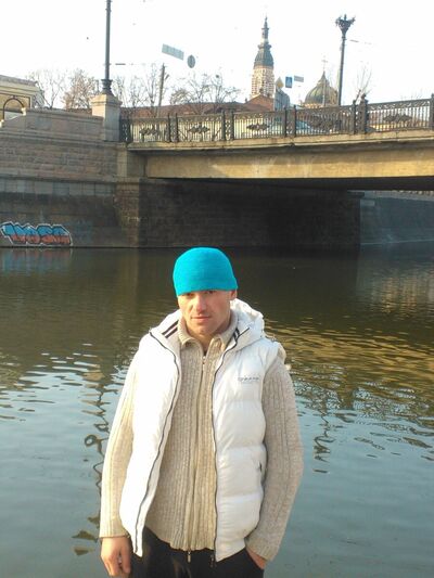  ,   Orest, 42 ,   ,   , c 