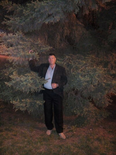  ,   Viktor, 60 ,   