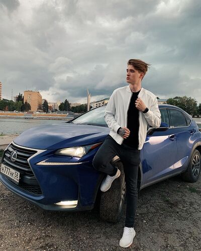  ,   Alexander, 29 ,   ,   